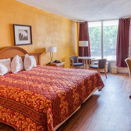 פורסט פארק Budgetel Inn & Suites מראה חיצוני תמונה